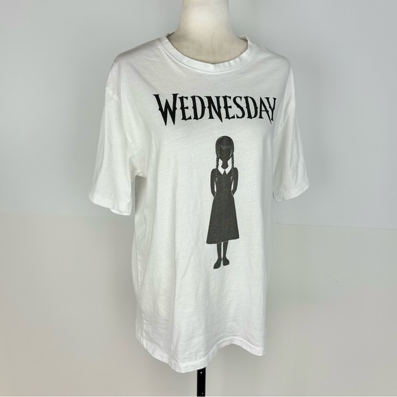 Wednesday Addams t-shirt - Picture 2 of 5